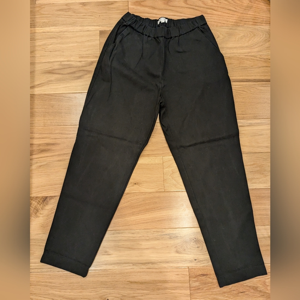 black Vetta capsule tapered black pants
